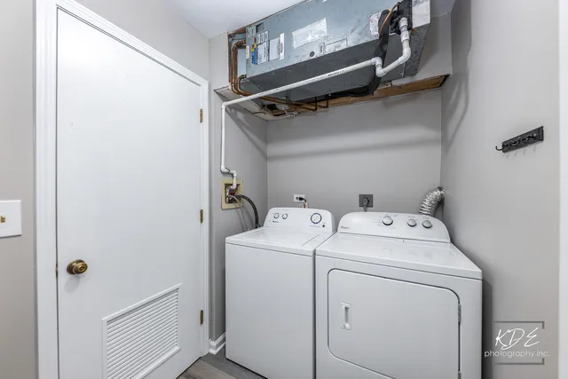 $2,300 | 2691 Stanton Court, Aurora, IL 60502