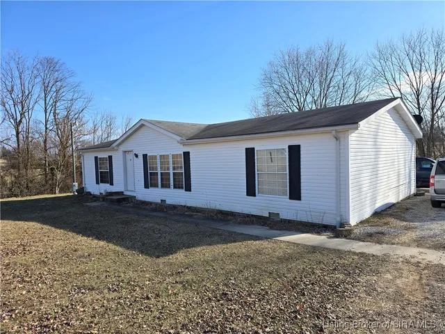 $200,000 | 436 West Water Tower Road, Salem, IN 47167