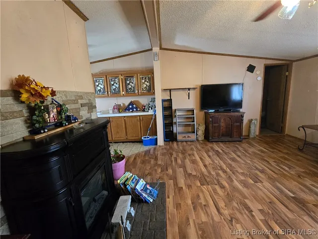 $200,000 | 436 West Water Tower Road, Salem, IN 47167