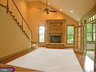 1071 Leopard Road Abington, PA 19046 - Photo 5 of 6