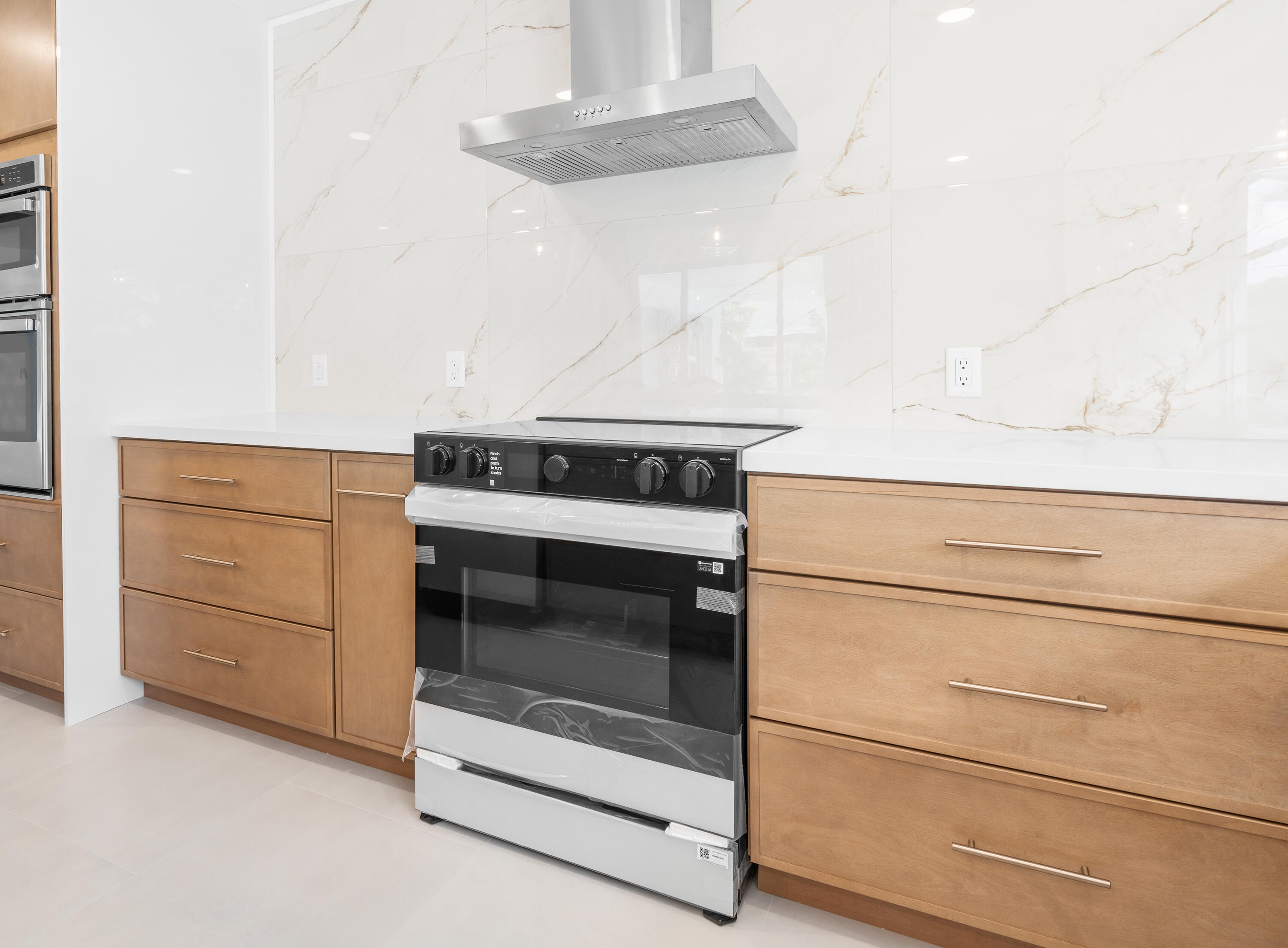 12 Southeast Hitching Post Circle Tequesta, FL 33469 - Photo 20 of 65 12 Hitching Post Circle Tequesta 18-3