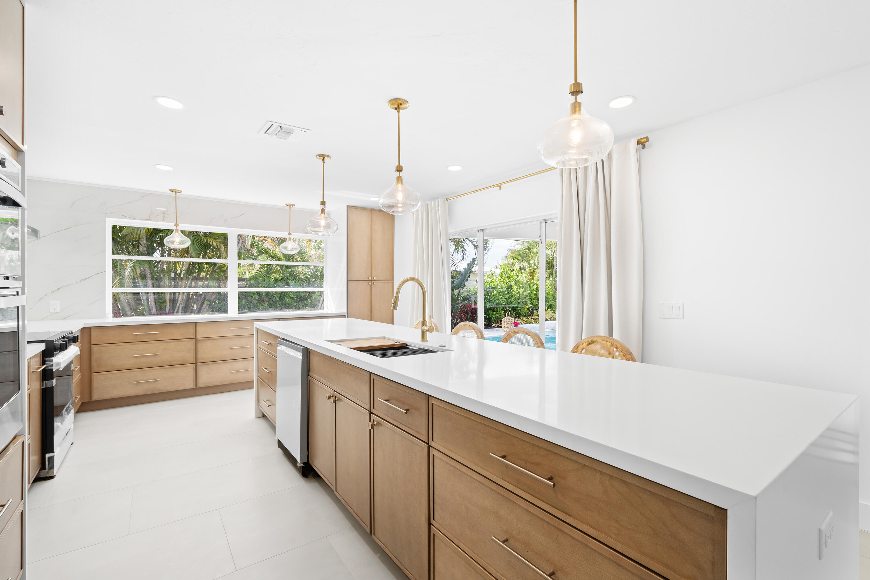 12 Southeast Hitching Post Circle Tequesta, FL 33469 - Photo 21 of 65 12 Hitching Post Circle Tequesta 13-3