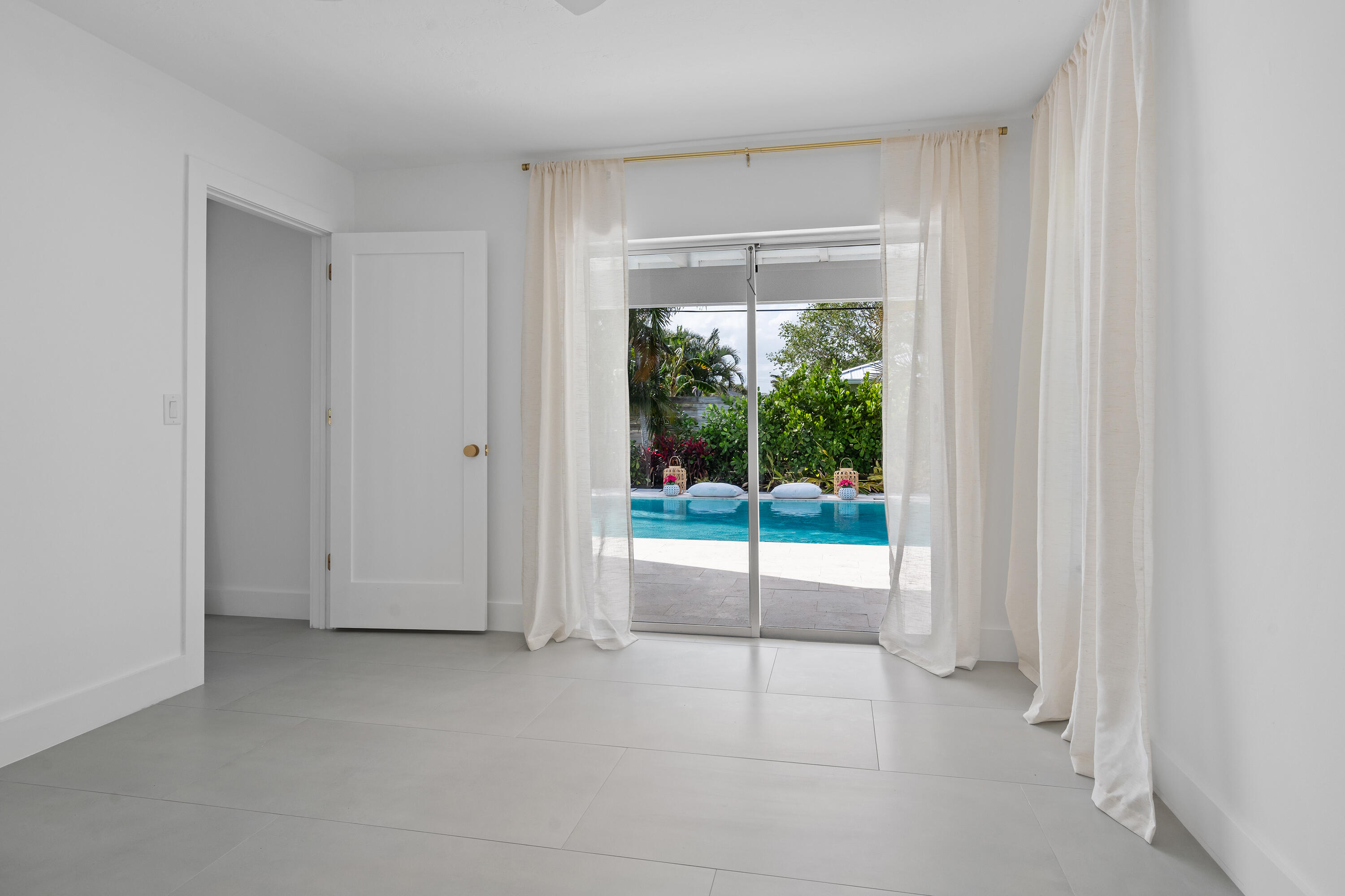 12 Southeast Hitching Post Circle Tequesta, FL 33469 - Photo 27 of 65 12 Hitching Post Circle Tequesta 5-3