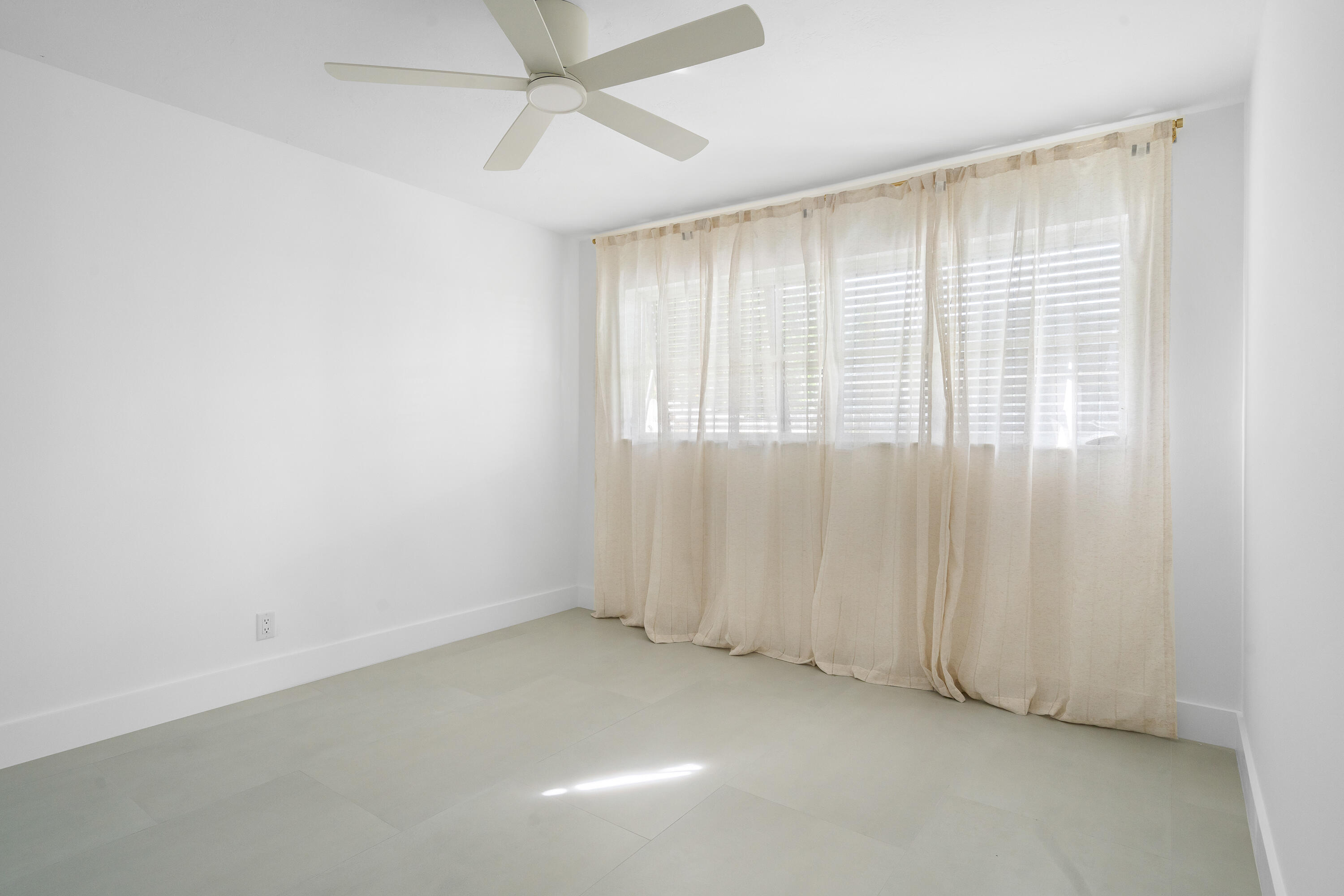 12 Southeast Hitching Post Circle Tequesta, FL 33469 - Photo 35 of 65 12 Hitching Post Circle Tequesta 22-1