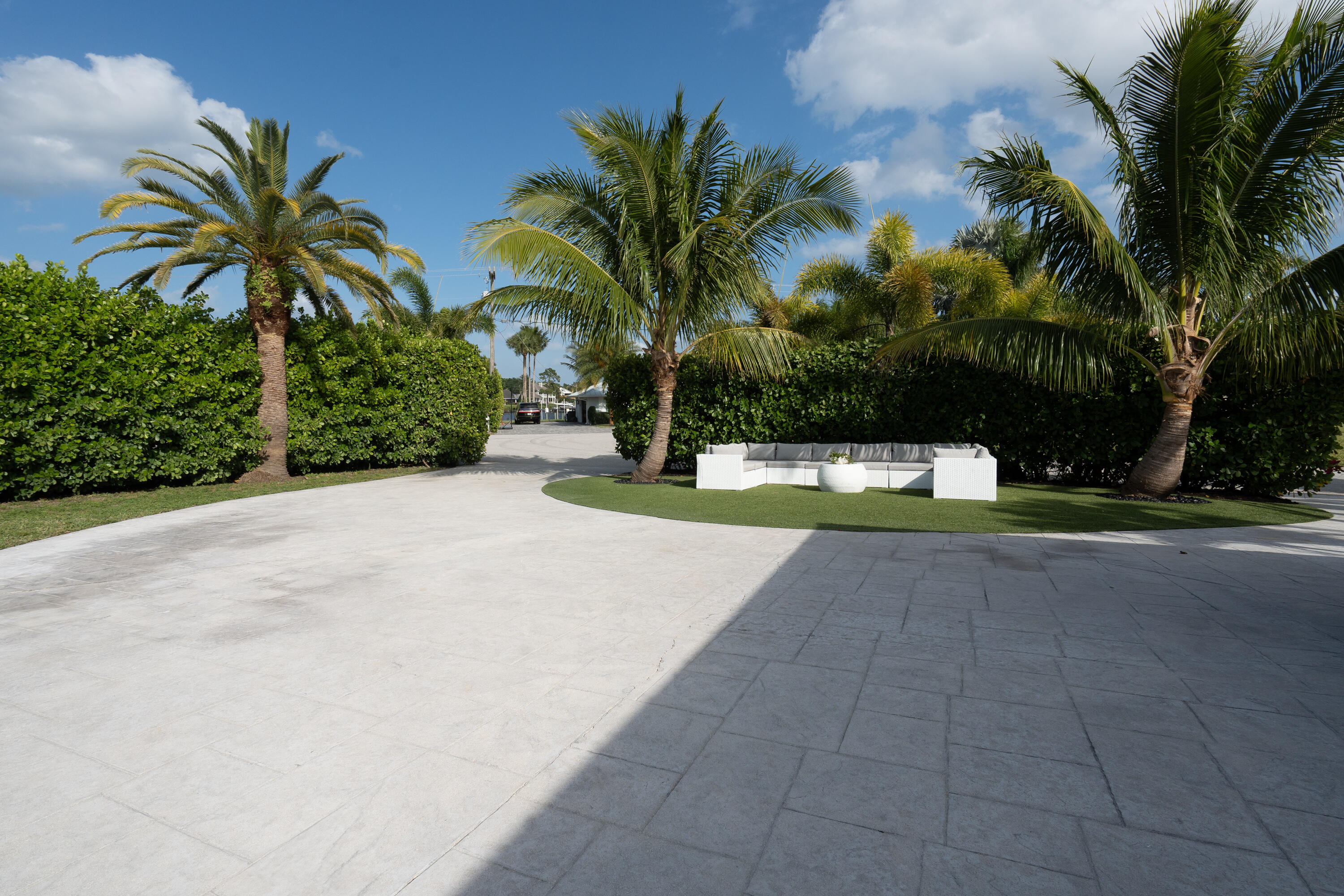 12 Southeast Hitching Post Circle Tequesta, FL 33469 - Photo 5 of 65 Hitch out-14