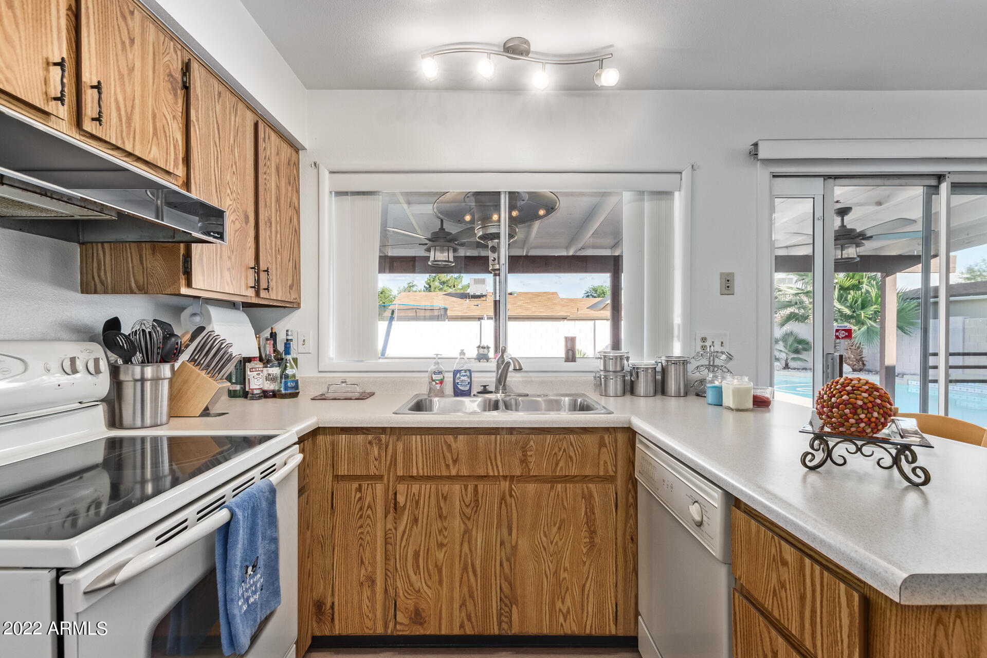 2501 East John Cabot Road Phoenix, AZ 85032 - Photo 10 of 23 0009-09 - John Cabot