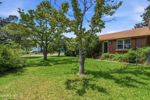 $459,900 | 408 South 5th Street, Swansboro, NC 28584