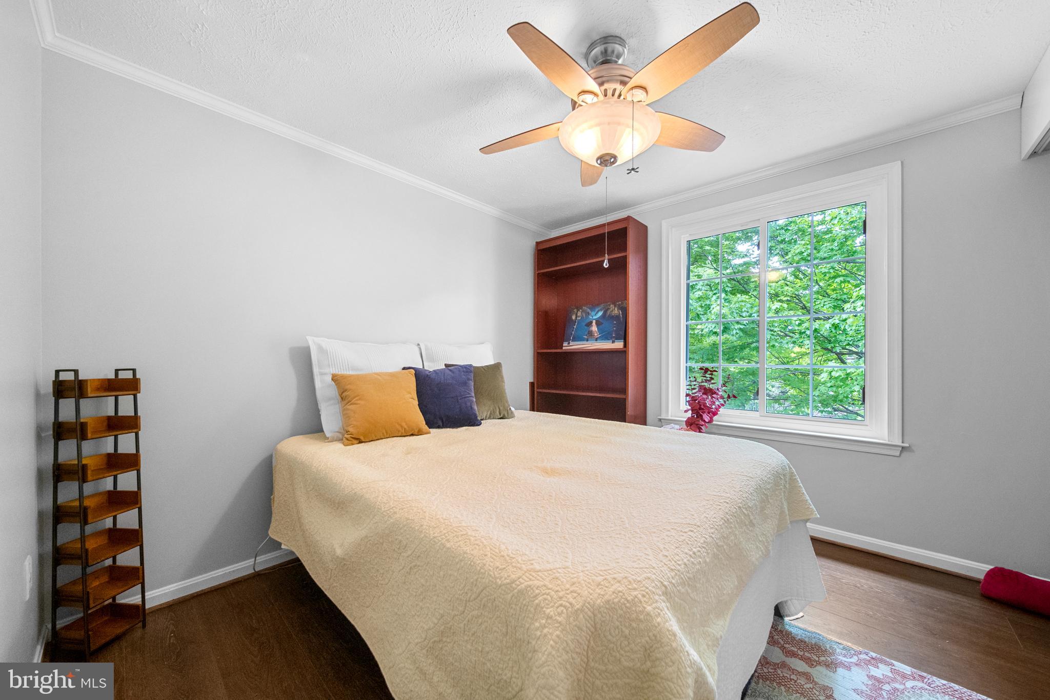 207 Silverleaf Drive Sterling, VA 20164 - Photo 27 of 50 Second Bedroom