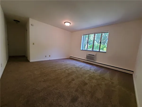 $1,525 | 1077 East Avenue, Unit 4A, Rochester, NY 14607