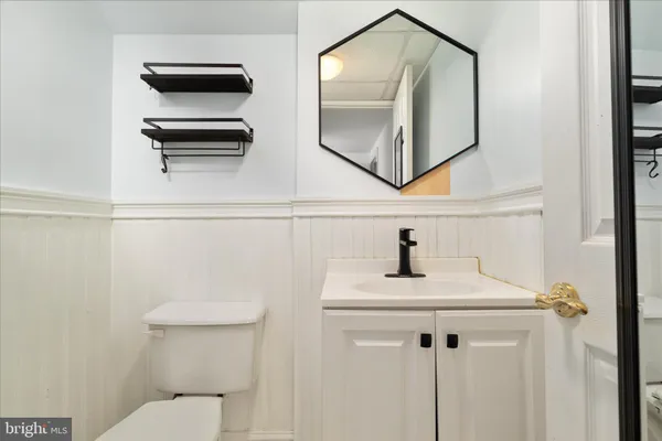 $379,900 | 1048 Wine Street, Front Royal, VA 22630