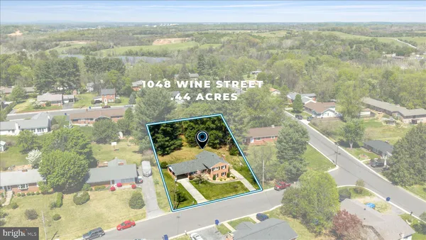$379,900 | 1048 Wine Street, Front Royal, VA 22630
