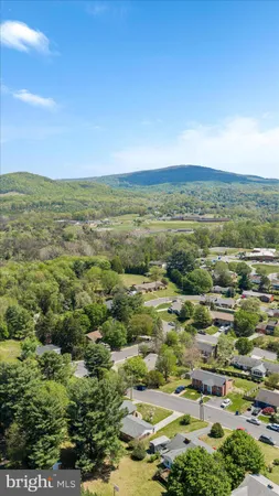 $379,900 | 1048 Wine Street, Front Royal, VA 22630