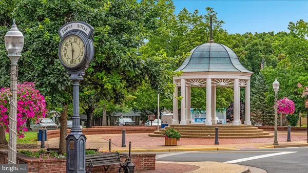 $379,900 | 1048 Wine Street, Front Royal, VA 22630