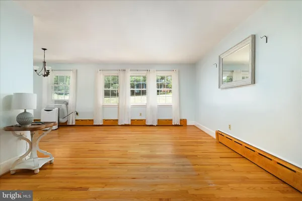 $379,900 | 1048 Wine Street, Front Royal, VA 22630