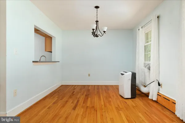 $379,900 | 1048 Wine Street, Front Royal, VA 22630