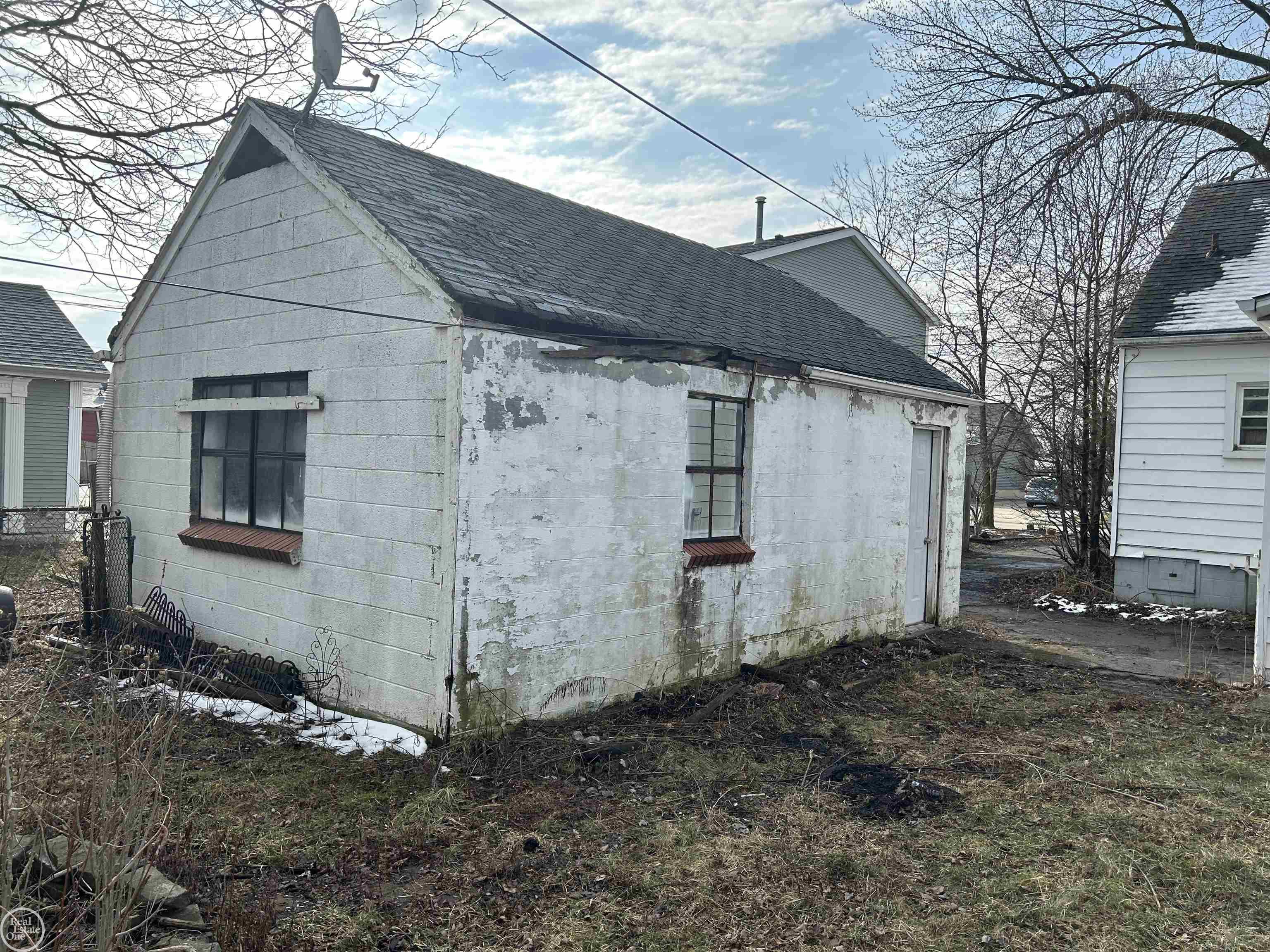 22101 Ridgeway Street St. Clair Shores, MI 48080 - Photo 8 of 9