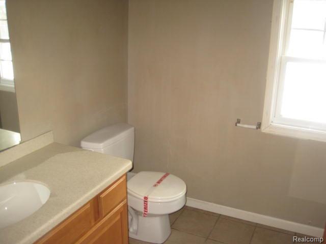 1792 Swaney Road Walled Lake, MI 48390 - Photo 10 of 10 IMG_7554.jpg