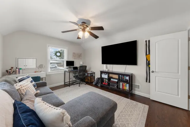 $425,000 | 626 South Main Street, Lombard, IL 60148