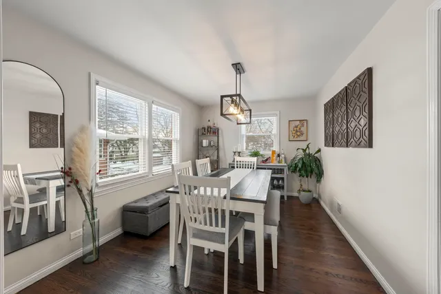 $425,000 | 626 South Main Street, Lombard, IL 60148