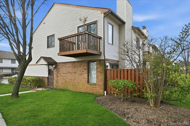 $524,999 | 47 Balsam Court, Wantagh, NY 11793