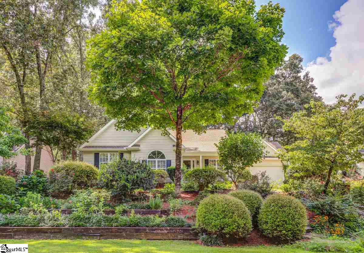 111 Robertson Road Taylors, SC 29687 - Photo 1 of 36 Gallery Image 1