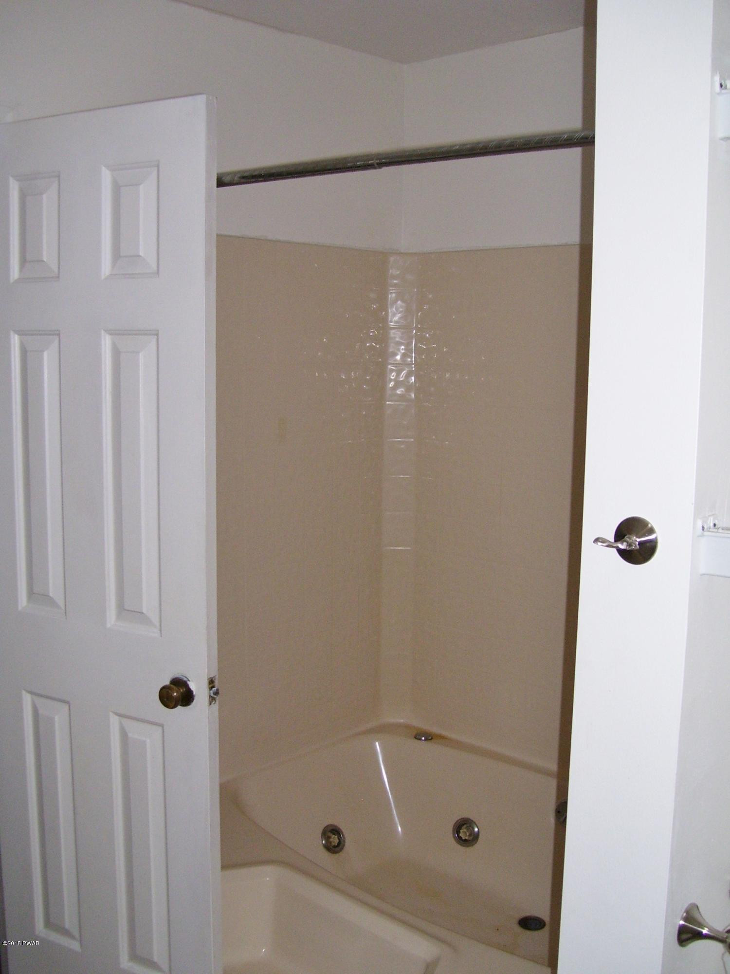 1038 Sundew Road Lake Ariel, PA 18436 - Photo 28 of 55 Gallery Image 28
