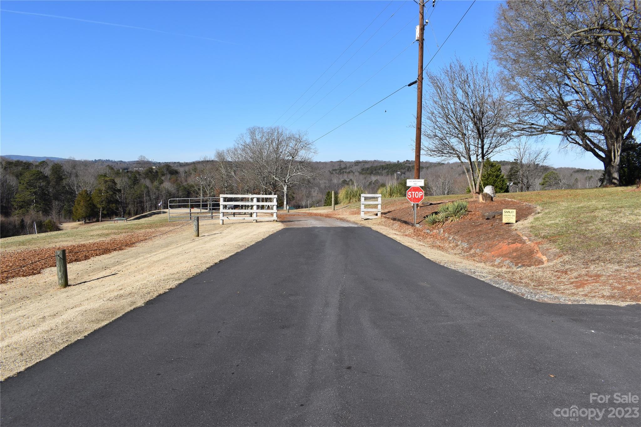 2575 Mountain View Road Hickory, NC 28602 - Photo 8 of 17 Gallery Image 8