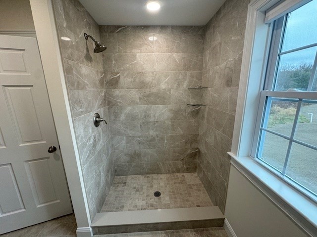 795 Leominster Road Lunenburg, MA 01462 - Photo 21 of 33 a bathroom with a shower
