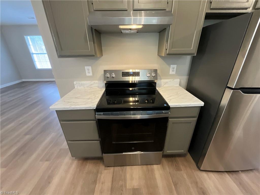 2711 Ingleside Drive High Point, NC 27265 - Photo 11 of 24