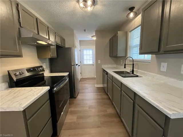 $1,795 | 2711 Ingleside Drive, High Point, NC 27265