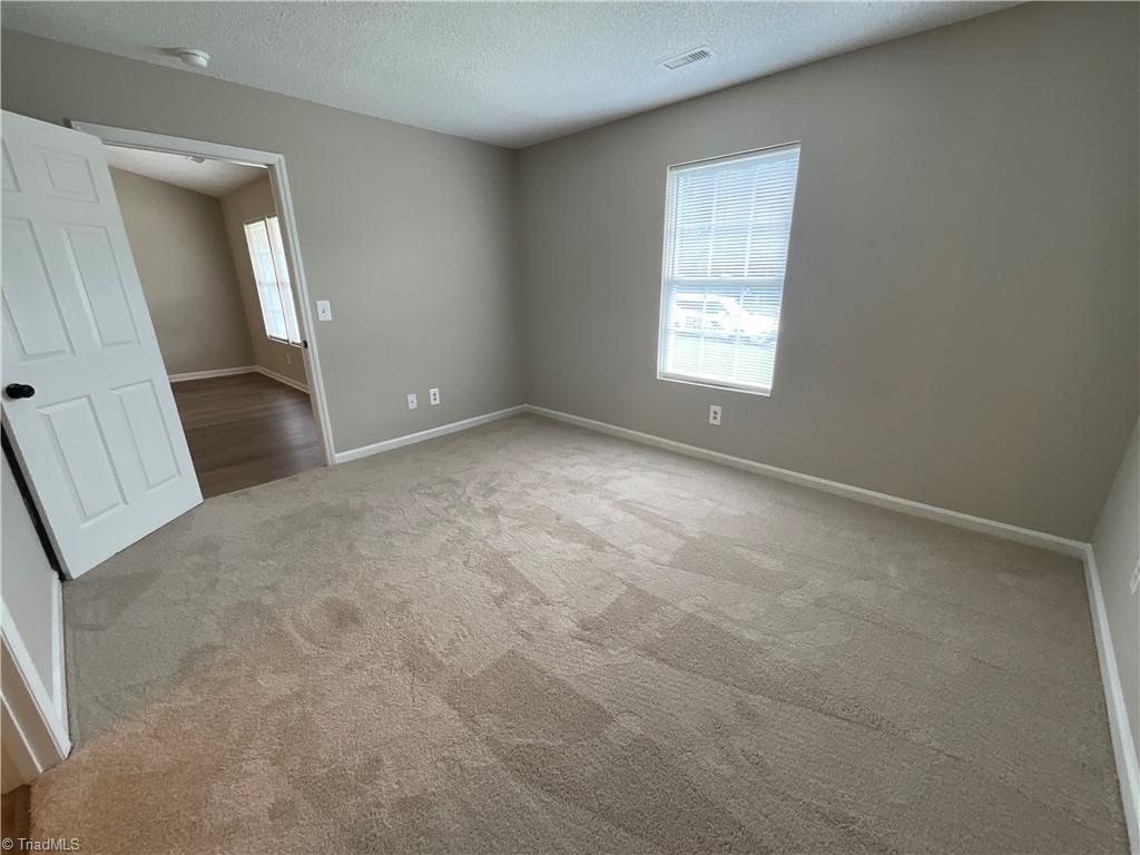 2711 Ingleside Drive High Point, NC 27265 - Photo 15 of 24