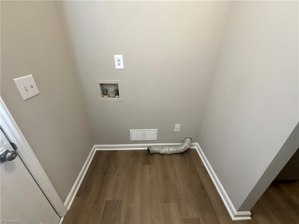 2711 Ingleside Drive High Point, NC 27265 - Photo 17 of 24