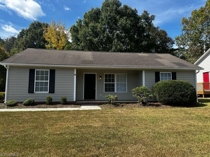 2711 Ingleside Drive High Point, NC 27265 - Photo 3 of 24