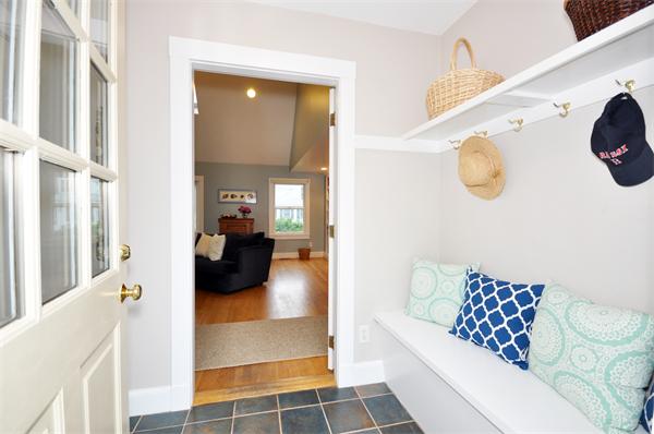467 Laws Brook Road Concord, MA 01742 - Photo 3 of 25 Gallery Image 3