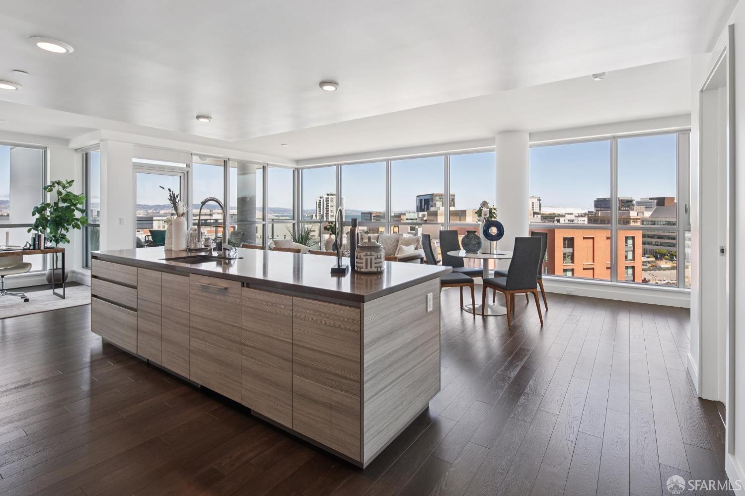 738 Long Bridge St Unit 1002