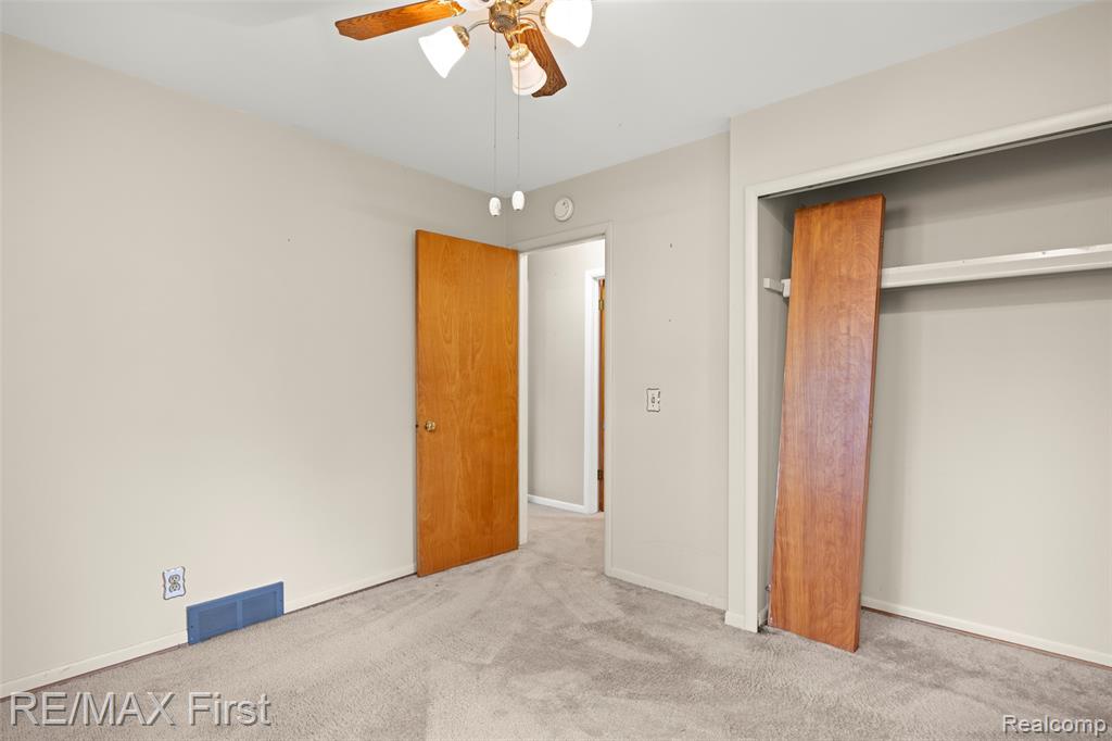 2070 Walton Boulevard Rochester, MI 48309 - Photo 13 of 25