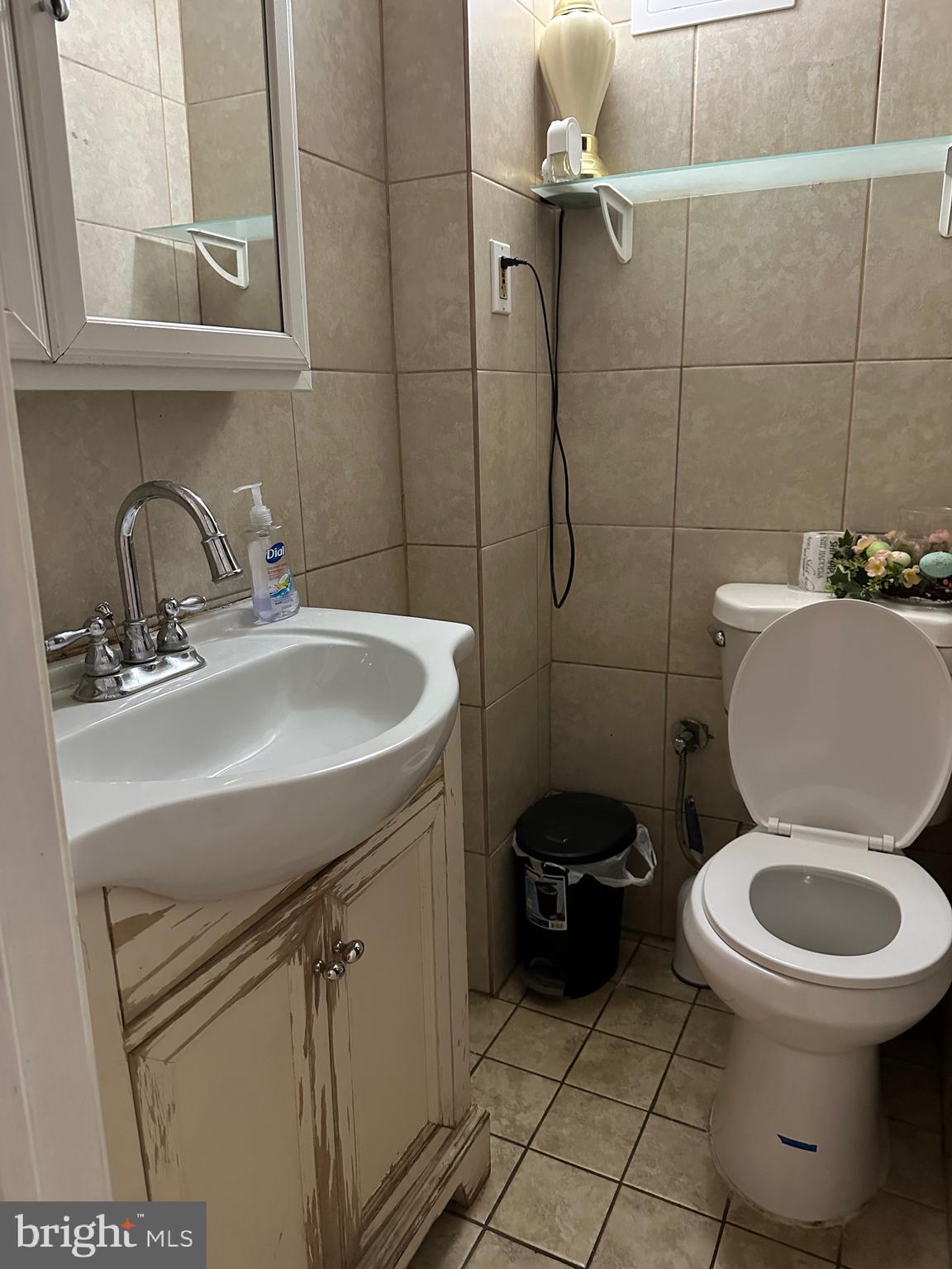 31 Kent Road Upper Darby, PA 19082 - Photo 8 of 41