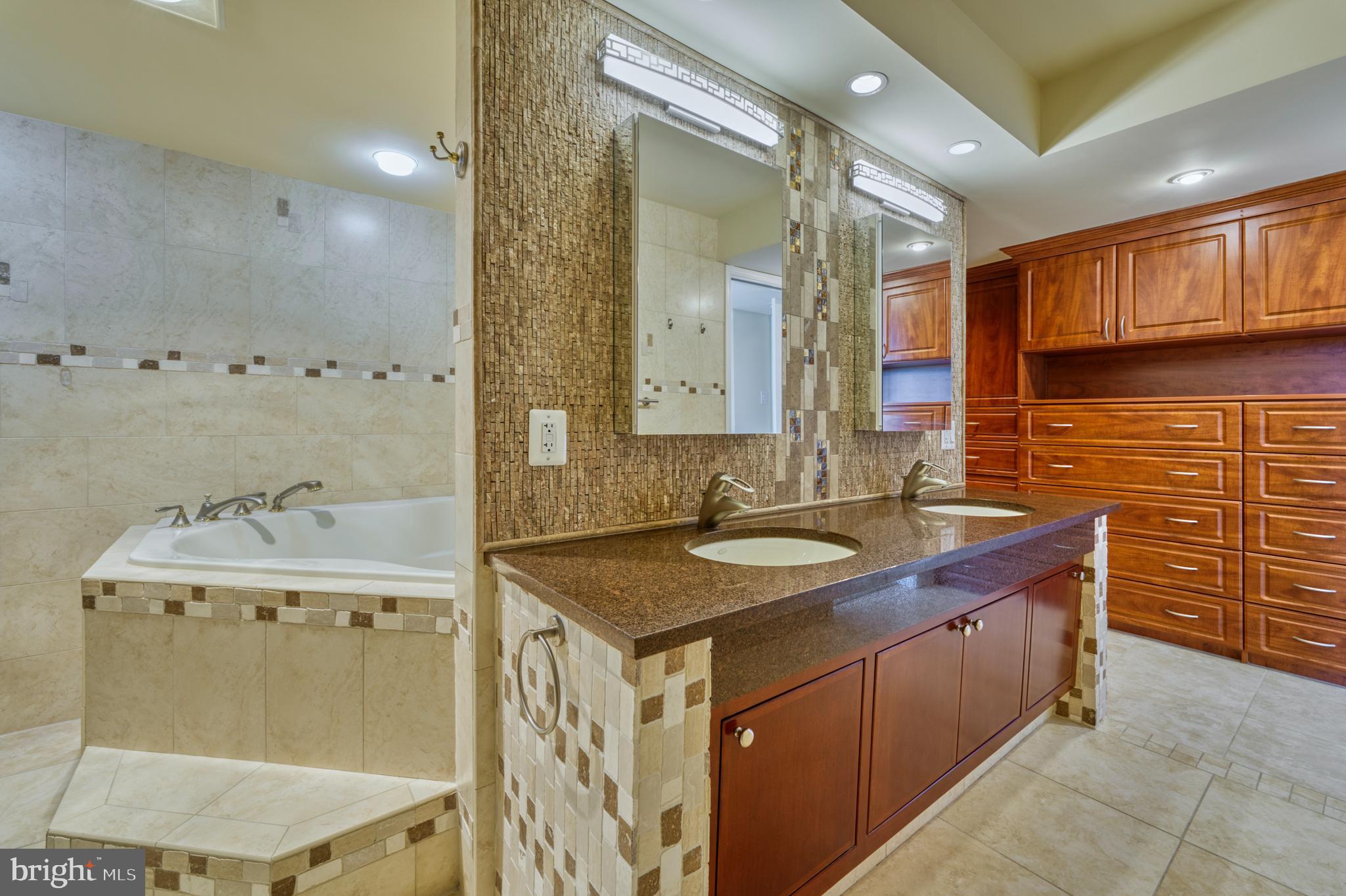 1101 South Arlington Ridge Road, Unit 616 Arlington, VA 22202 - Photo 42 of 57