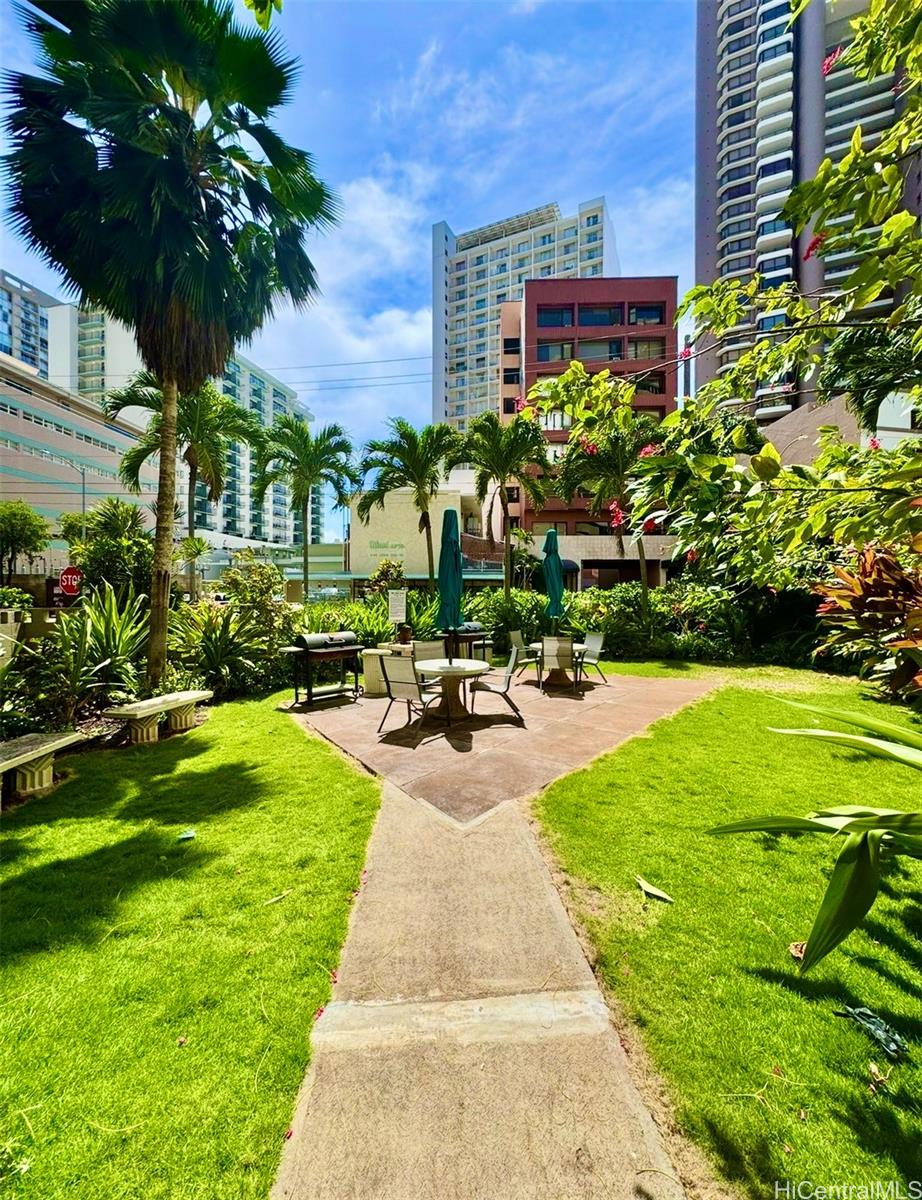 425 Ena Road, Unit 302B Honolulu, HI 96815 - Photo 24 of 25