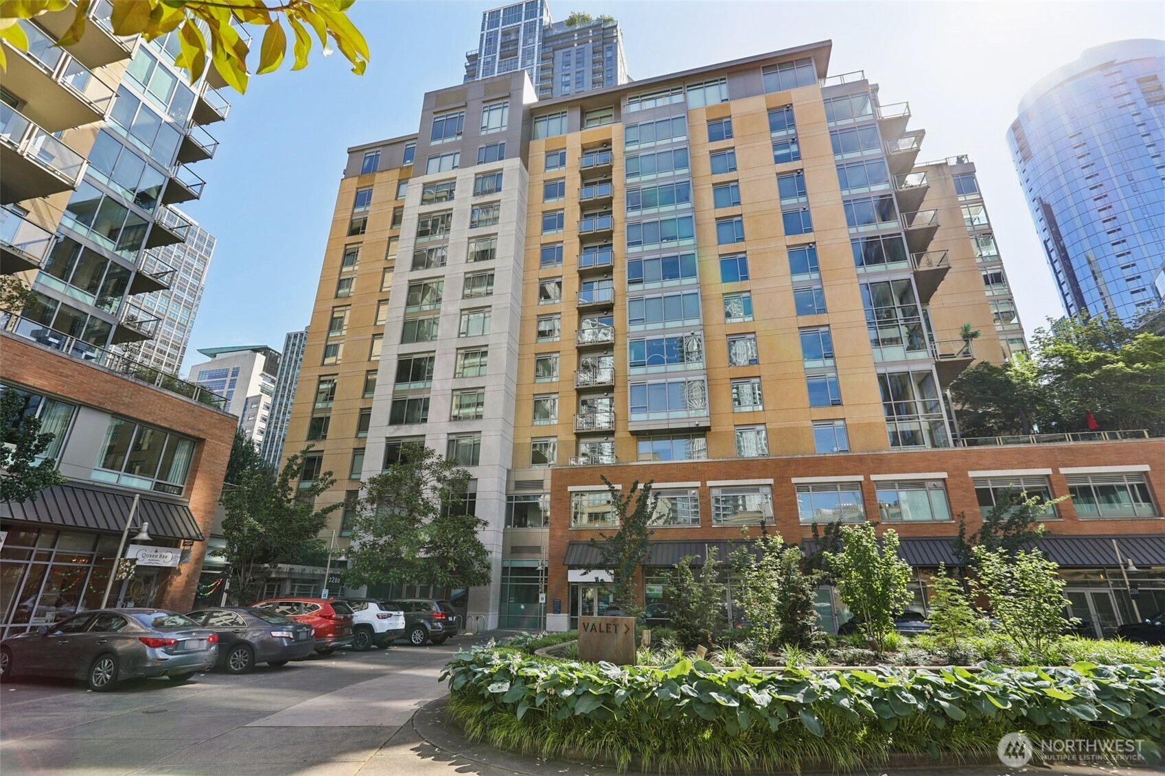 900 Lenora Street, Unit W106 Seattle, WA 98121 - Photo 39 of 40 front view of a building