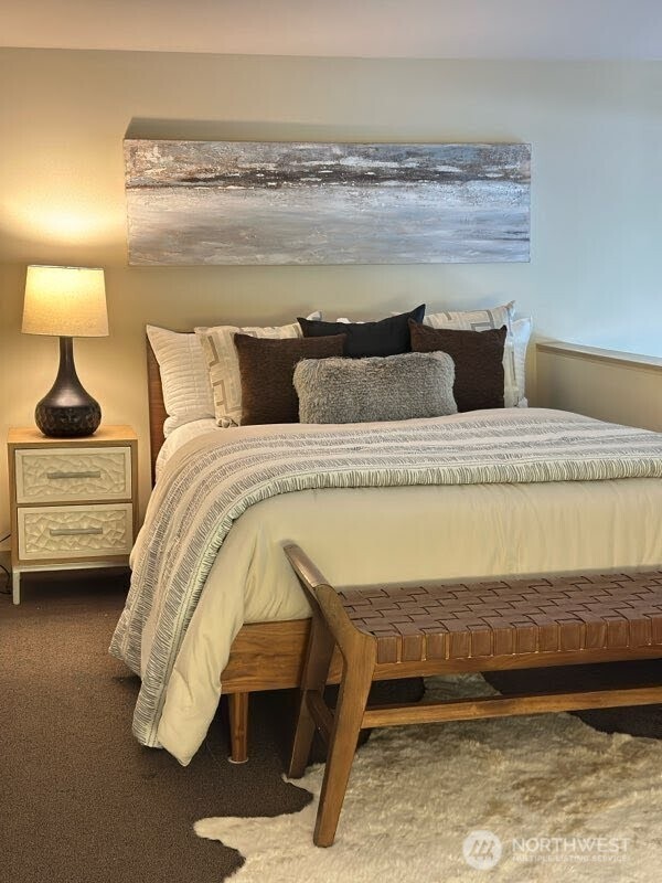 900 Lenora Street, Unit W106 Seattle, WA 98121 - Photo 5 of 40 a view of staircase