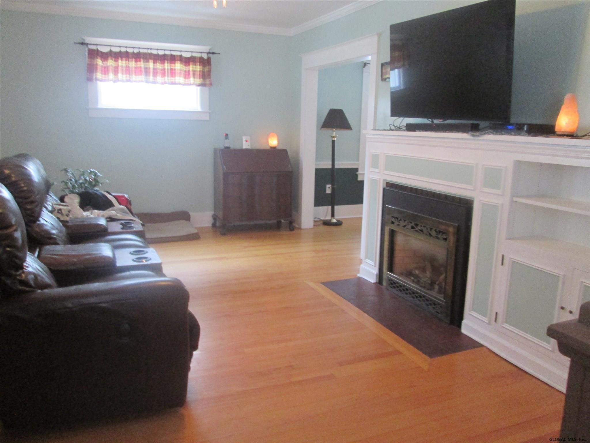 22 Irving Road Scotia, NY 12302 - Photo 3 of 30 Photo 3