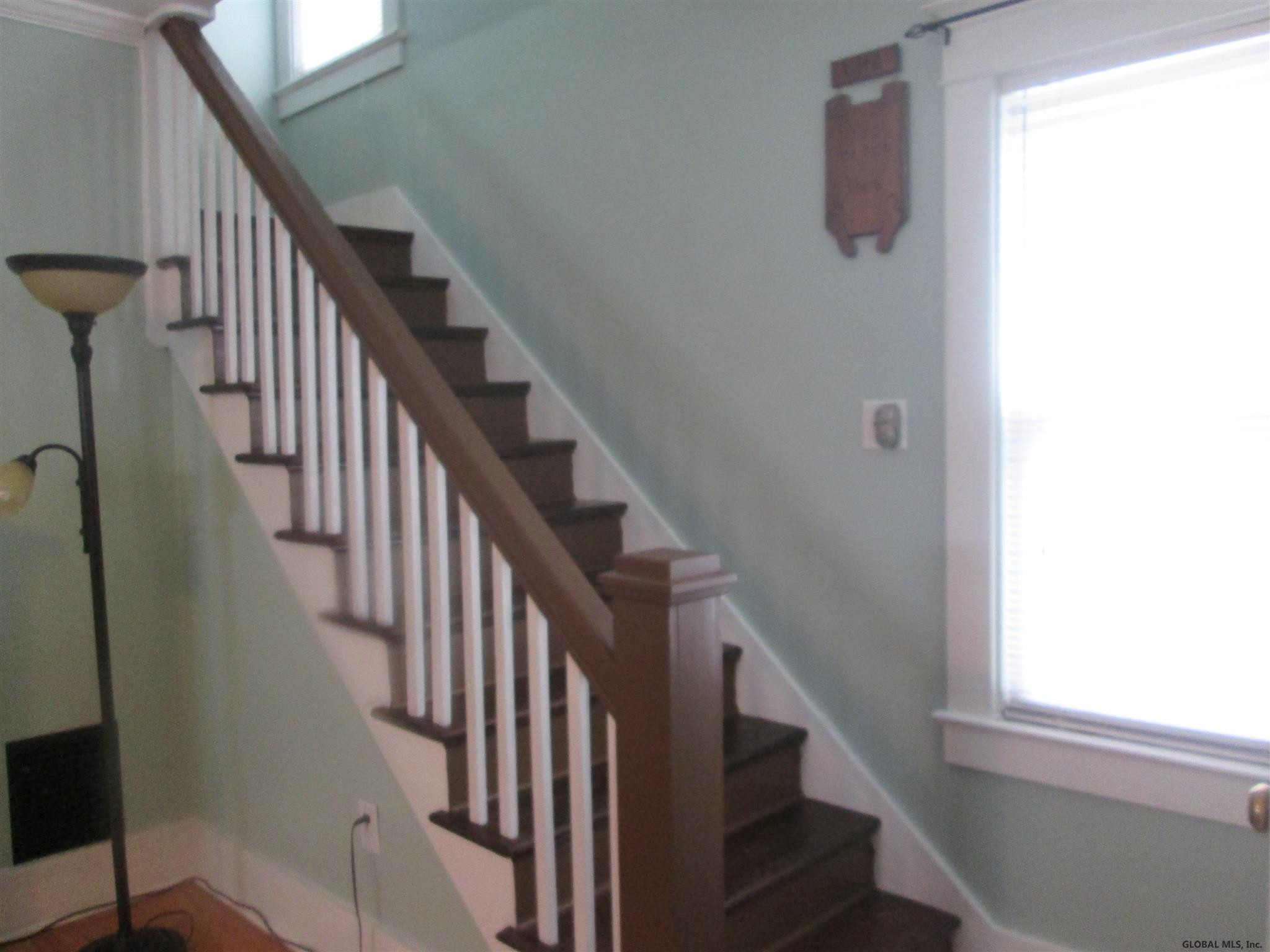 22 Irving Road Scotia, NY 12302 - Photo 4 of 30 Photo 4