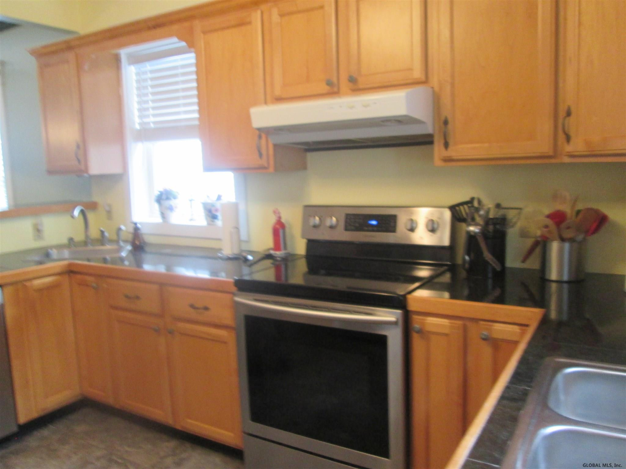 22 Irving Road Scotia, NY 12302 - Photo 7 of 30 Photo 7