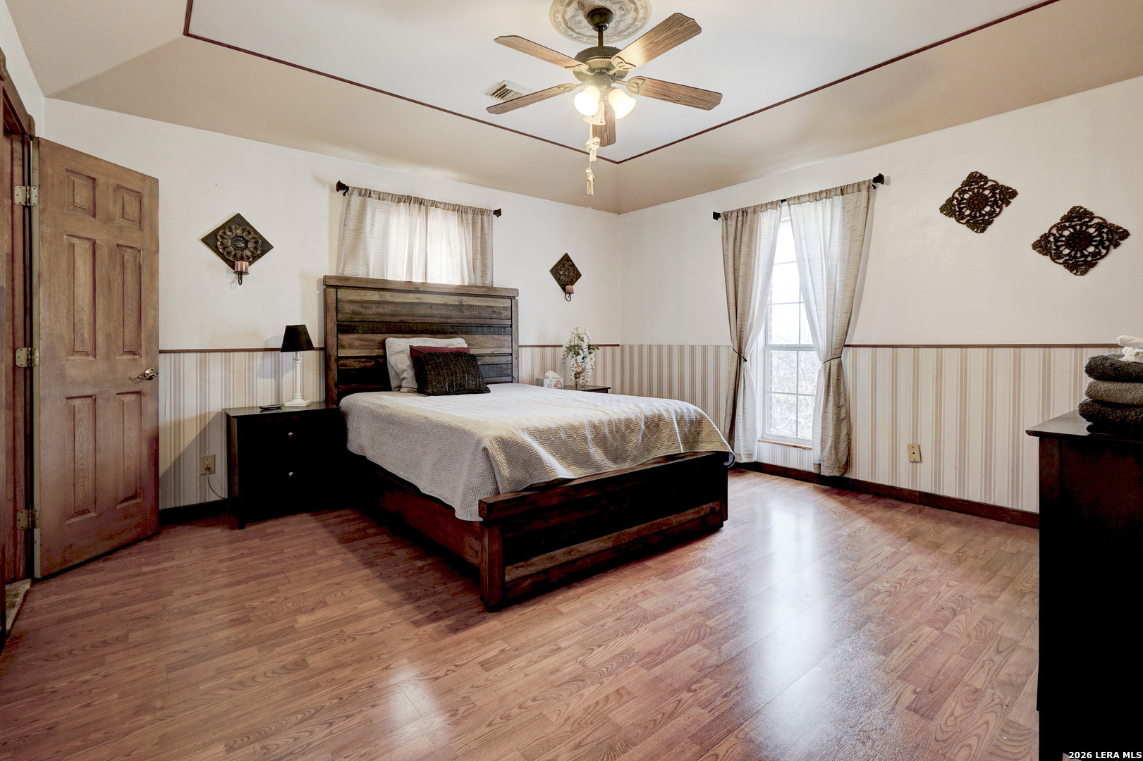 309 South Rolling Oaks Lane San Antonio, TX 78253 - Photo 27 of 43 a bedroom with a bed and window