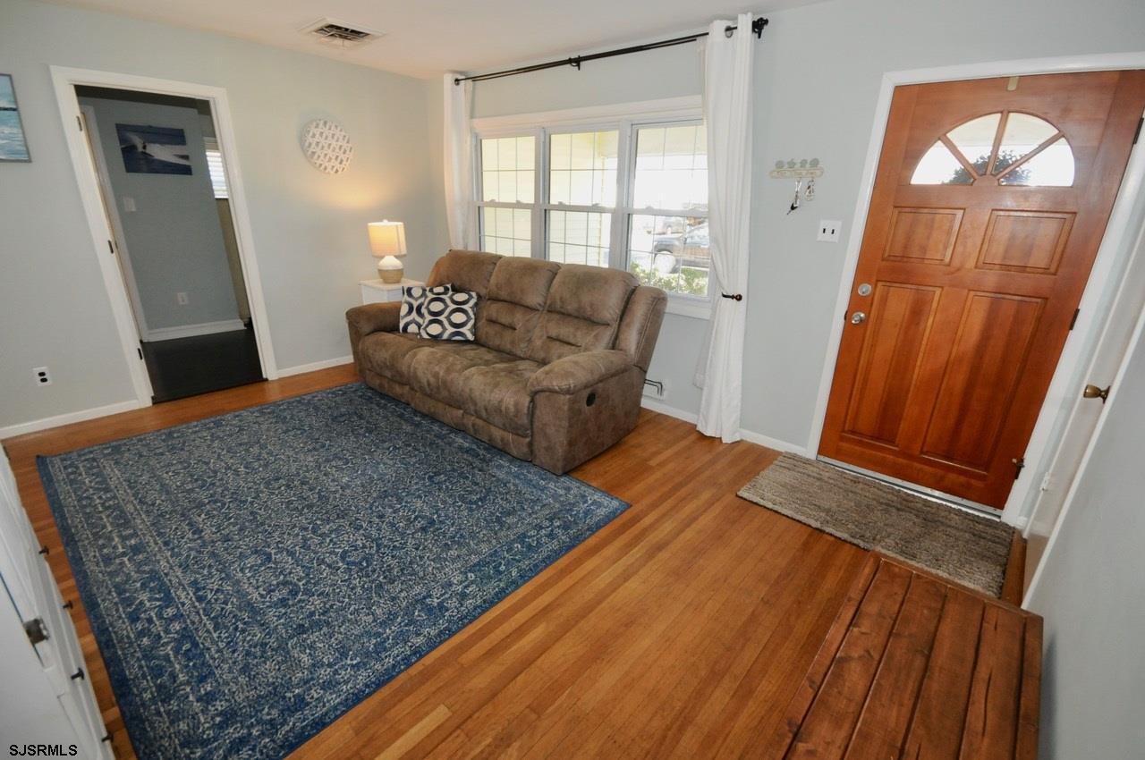 109 Haddon Road Somers Point, NJ 08244 - Photo 4 of 24 Gallery Image 4