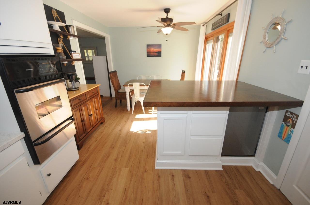 109 Haddon Road Somers Point, NJ 08244 - Photo 5 of 24 Eat in Kitchen with Coffee Bar