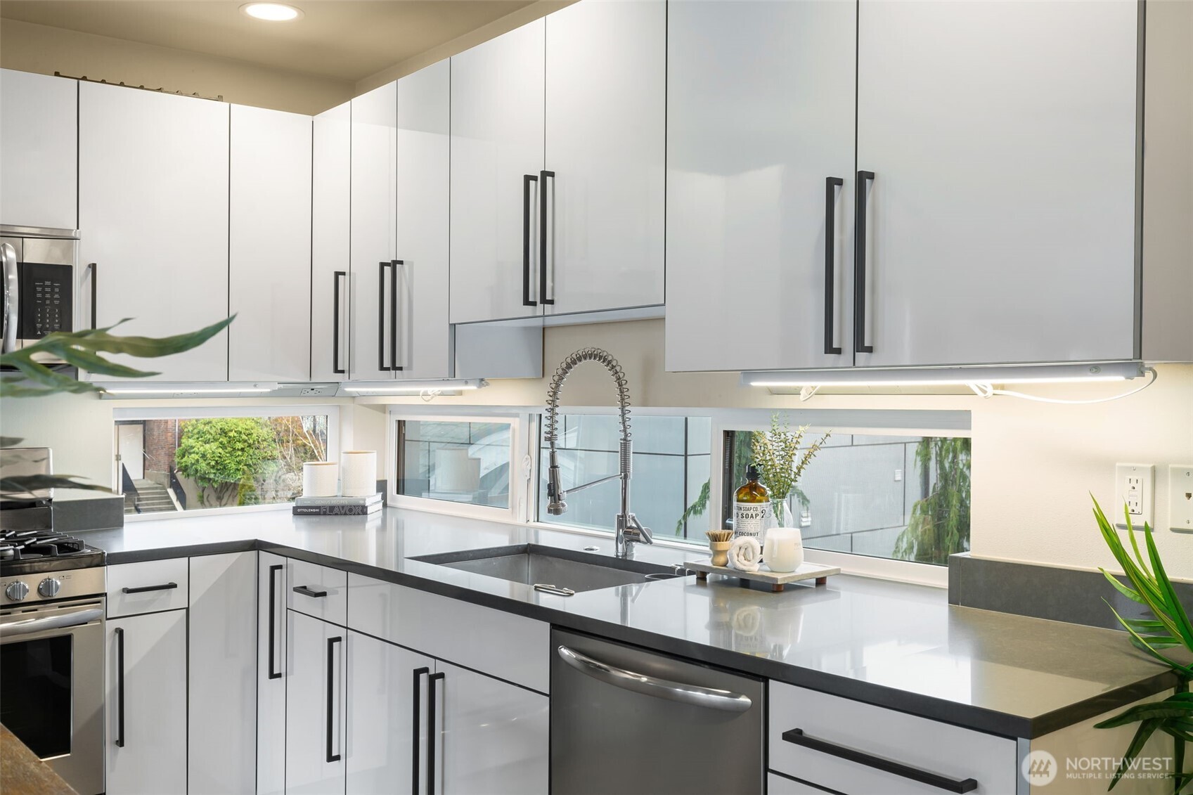 2007 Northwest 63rd Street, Unit B Seattle, WA 98107 - Photo 18 of 28