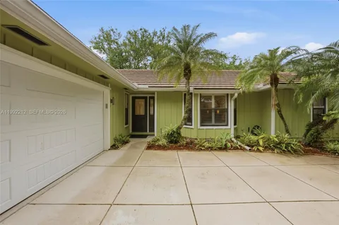$754,900 | 18546 Lake Bend Drive, Jupiter, FL 33458
