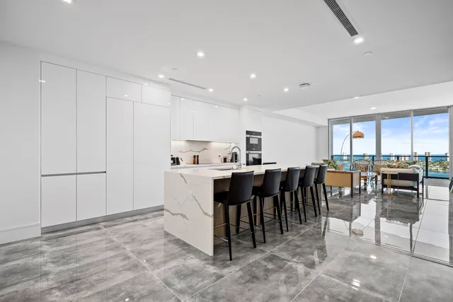 $3,095,000 | 220 Lake Shore Drive, Unit 2106, Lake Park, FL 33403